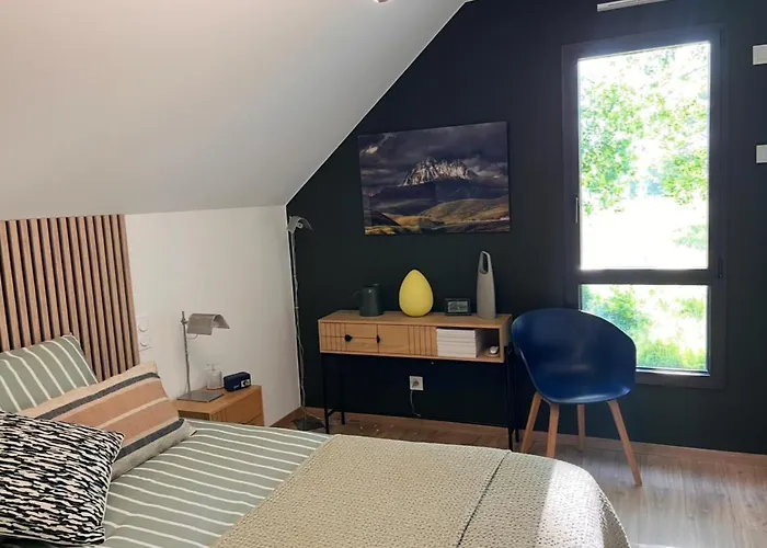 Gasthof Du Mont Saint Michel Bacilly